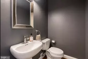 3242 Valley Ln, Falls Church, VA 22044 - Photo 16