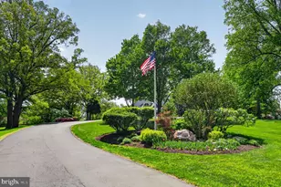 10111 Chestnut Wood Ln, Burke, VA 22015 - Photo 44