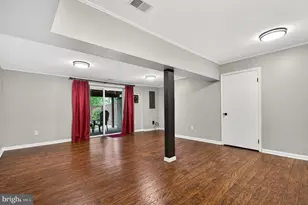 10111 Chestnut Wood Ln, Burke, VA 22015 - Photo 34