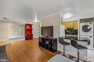 11256 Chestnut Grove Square, Reston, VA 20190 - Photo 6