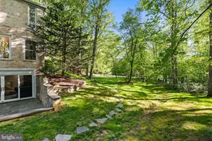 3121 Trenholm Dr, Oakton, VA 22124 - Photo 88