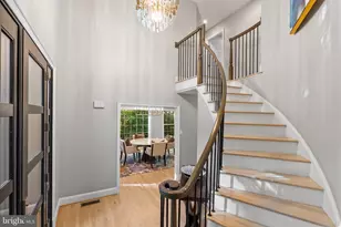 3121 Trenholm Dr, Oakton, VA 22124 - Photo 8