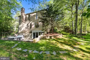 3121 Trenholm Dr, Oakton, VA 22124 - Photo 86