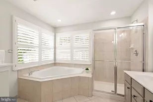 4127 Fairfax Center Creek Dr, Fairfax, VA 22030 - Photo 34