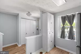 8307 Crestmont Cir, Springfield, VA 22153 - Photo 6
