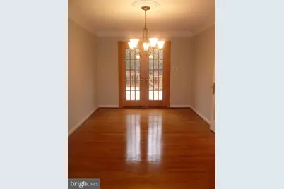 7115 Warbler Lane, McLean, VA 22101 - Photo 6