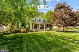 5012 Birch Ln, Alexandria, VA 22312 - Photo 2