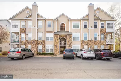 5932 Founders Hill Drive #202, Alexandria, VA 22310 - Photo 2
