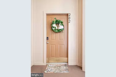5932 Founders Hill Drive #202, Alexandria, VA 22310 - Photo 4
