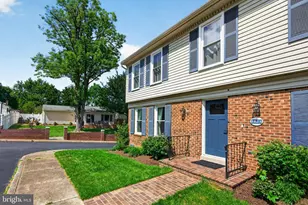 1834 St Roman Dr, Vienna, VA 22182 - Photo 4