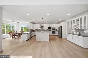 7821 Old Falls Rd, McLean, VA 22102 - Photo 14