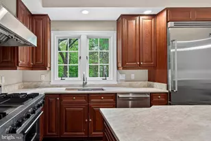 6303 Rockbridge Pl, Centreville, VA 20120 - Photo 18