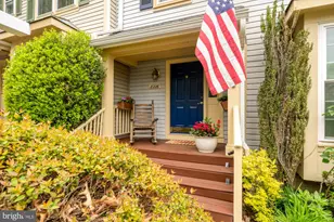 8226 Maple Ridge Ave, Springfield, VA 22153 - Photo 2