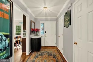 8226 Maple Ridge Ave, Springfield, VA 22153 - Photo 4