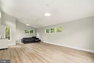 3530 Slade Run Dr, Falls Church, VA 22042 - Photo 32