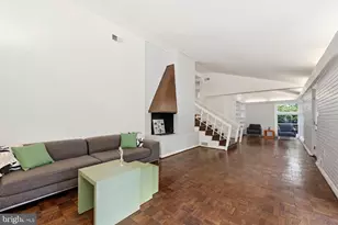 3530 Slade Run Dr, Falls Church, VA 22042 - Photo 4