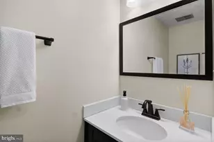 1754 Sundance Dr, Reston, VA 20194 - Photo 10