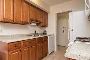 2311 Freetown Ct, Reston, VA 20191 - Photo 2
