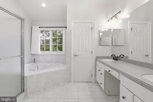 2323 Sawtooth Oak Ct, Vienna, VA 22182 - Photo 28