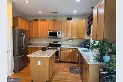 2550 James Madison Circle, Herndon, VA 20171 - Photo 2