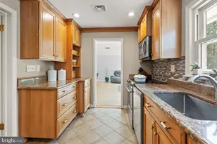 815 Seneca Rd, Great Falls, VA 22066 - Photo 16