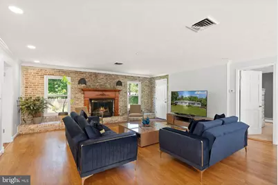 815 Seneca Road, Great Falls, VA 22066 - Photo 20