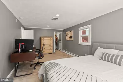 815 Seneca Road, Great Falls, VA 22066 - Photo 32