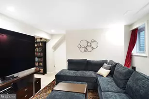 8428 Grenoble Ct, Springfield, VA 22152 - Photo 30