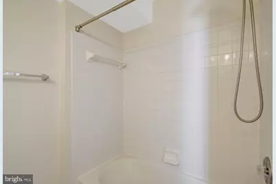 7530-E Coxton Court #113, Alexandria, VA 22306 - Photo 18