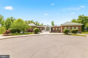 8240 Taunton Pl, Springfield, VA 22152 - Photo 44