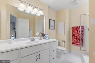 8240 Taunton Pl, Springfield, VA 22152 - Photo 18
