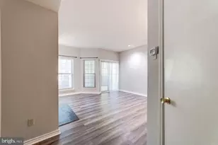 3903 Penderview Dr, Fairfax, VA 22033 - Photo 2
