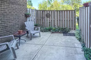 2674 Glengyle Dr, Vienna, VA 22181 - Photo 14