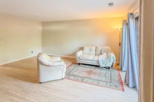 2674 Glengyle Dr, Vienna, VA 22181 - Photo 12