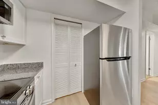6912 Mary Caroline Cir, Alexandria, VA 22310 - Photo 6