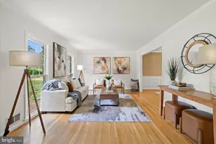 1732 Chesterford Way, McLean, VA 22101 - Photo 2