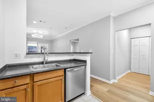 5172 William Colin Ct, Centreville, VA 20120 - Photo 10