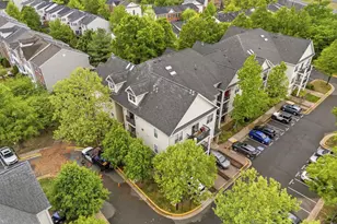 5172 William Colin Ct, Centreville, VA 20120 - Photo 4