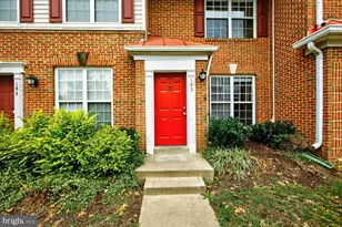 2492 Quick St, Herndon, VA 20171 - Photo 2