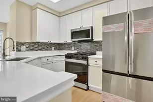 2492 Quick St, Herndon, VA 20171 - Photo 8