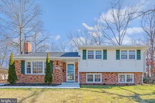 14711 Carlbern Dr, Centreville, VA 20120 - Photo 1