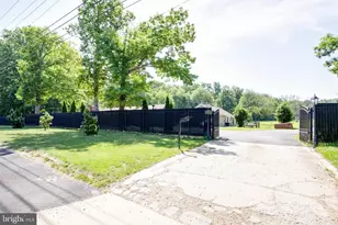11701 Braddock Rd, Fairfax, VA 22030 - Photo 40
