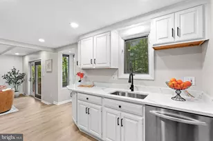 14810 Cranoke St, Centreville, VA 20120 - Photo 26