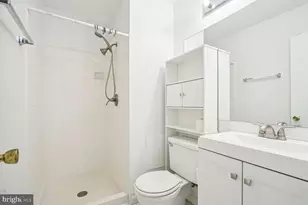 9909 Hemlock Woods Ln, Burke, VA 22015 - Photo 14