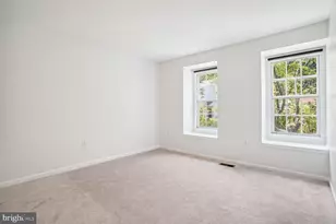 9909 Hemlock Woods Ln, Burke, VA 22015 - Photo 18