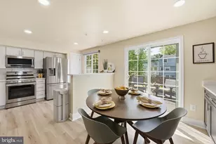 5227 Pleasure Cove Court, Alexandria, VA 22315 - Photo 8