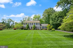 6822 Jeremiah Ct, Fairfax Station, VA 22039 - Photo 4