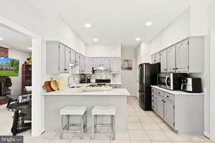 6822 Jeremiah Ct, Fairfax Station, VA 22039 - Photo 26