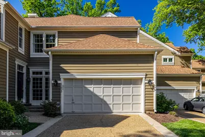 11413 Hollow Timber Way, Reston, VA 20194 - Photo 2