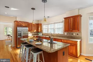 13018 Grey Friars Pl, Herndon, VA 20171 - Photo 2
